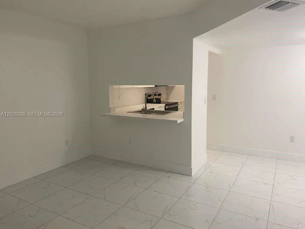 15346 SW 72nd St # 11, Miami FL 33193