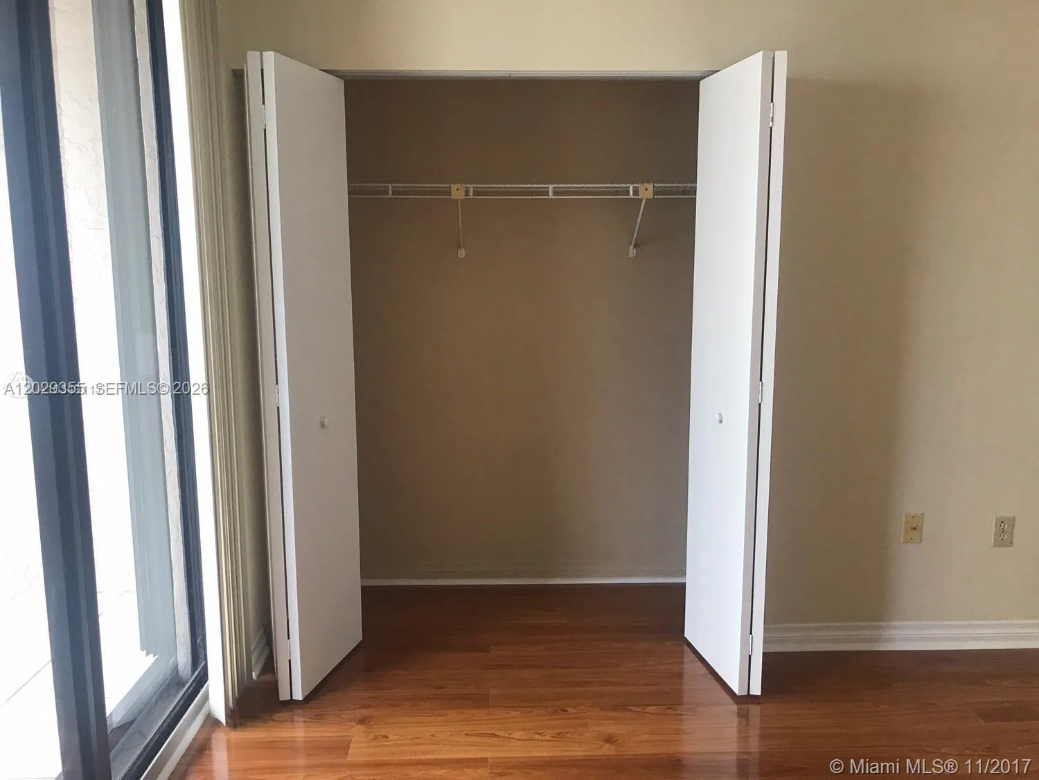 540 Brickell Key Dr # 1122, Miami FL 33131