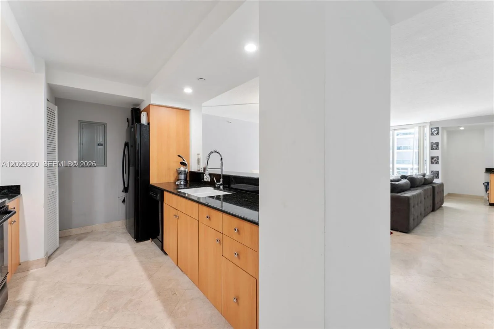 6917 Collins Ave # 607, Miami Beach FL 33141