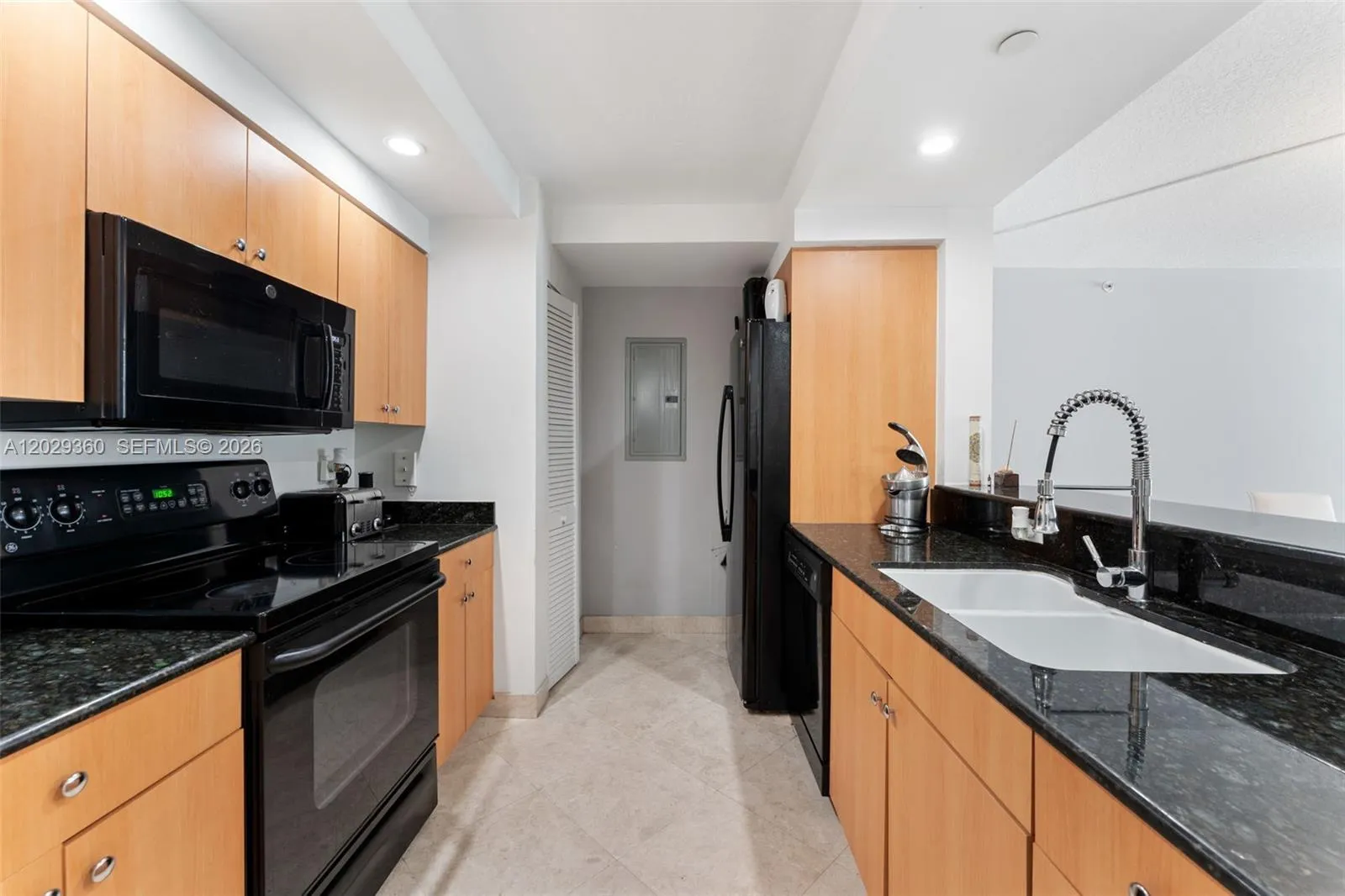 6917 Collins Ave # 607, Miami Beach FL 33141