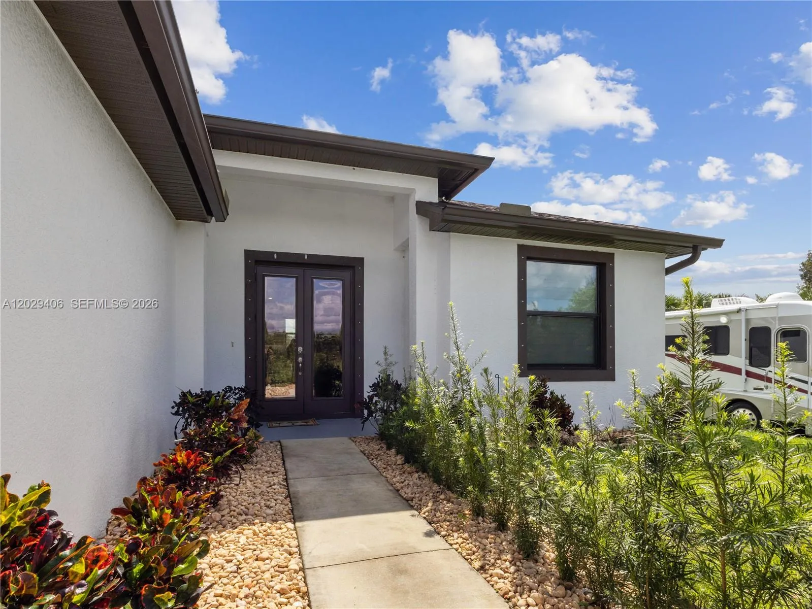 490 NW 37, Naples FL 34120