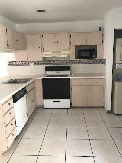 15401 SW 81st Cir Ln # 16, Miami FL 33193