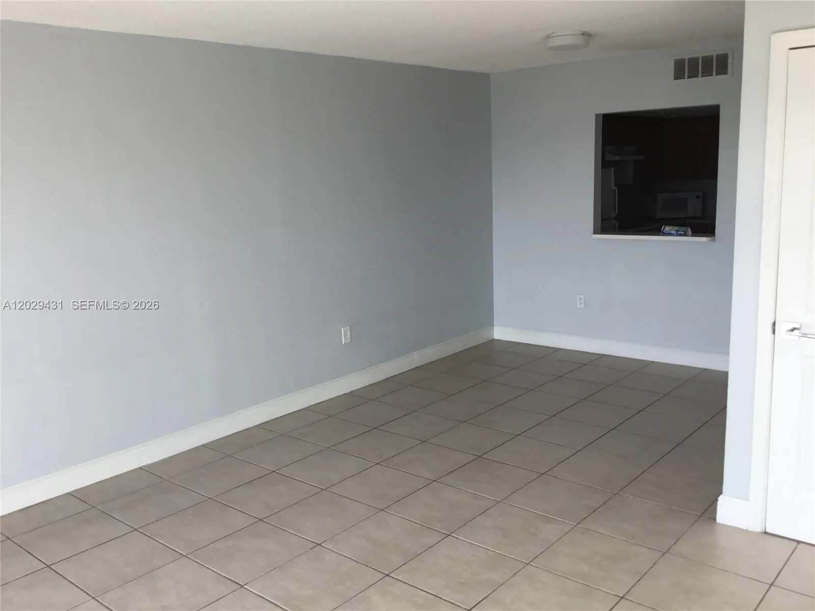 9375 Fontainebleau Blvd # L422, Miami FL 33172