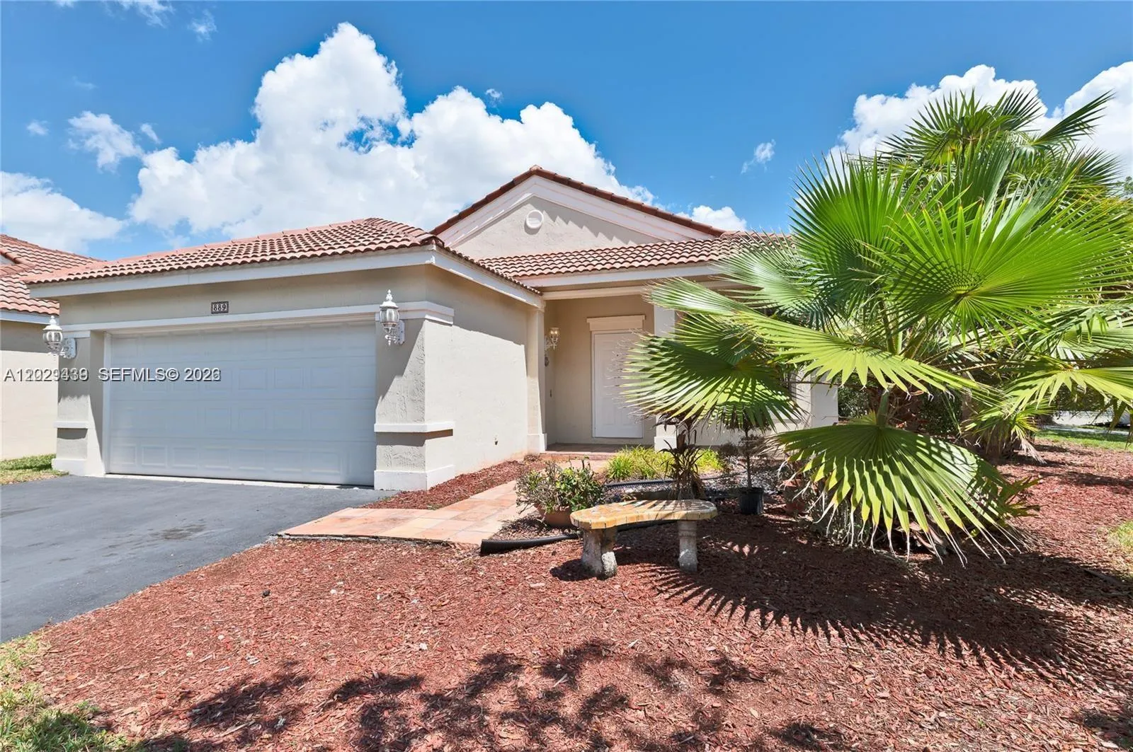 889 Sand Creek Cir, Weston FL 33327