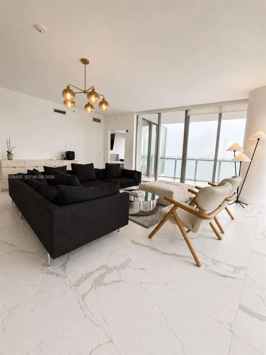 2900 NE 7th Ave # 707, Miami FL 33137