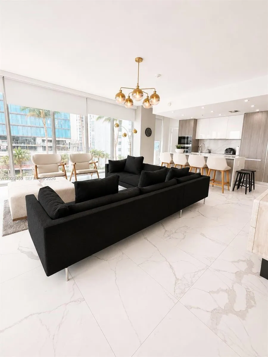 2900 NE 7th Ave # 707, Miami FL 33137