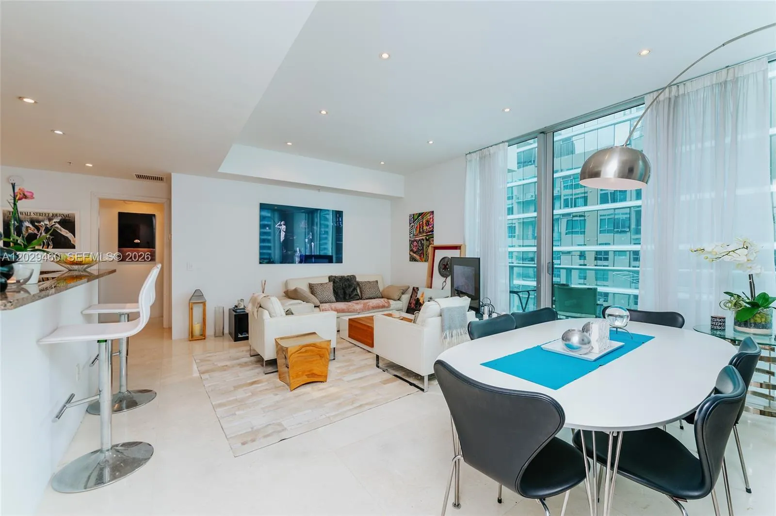 300 S Biscayne Blvd # 3702, Miami FL 33131