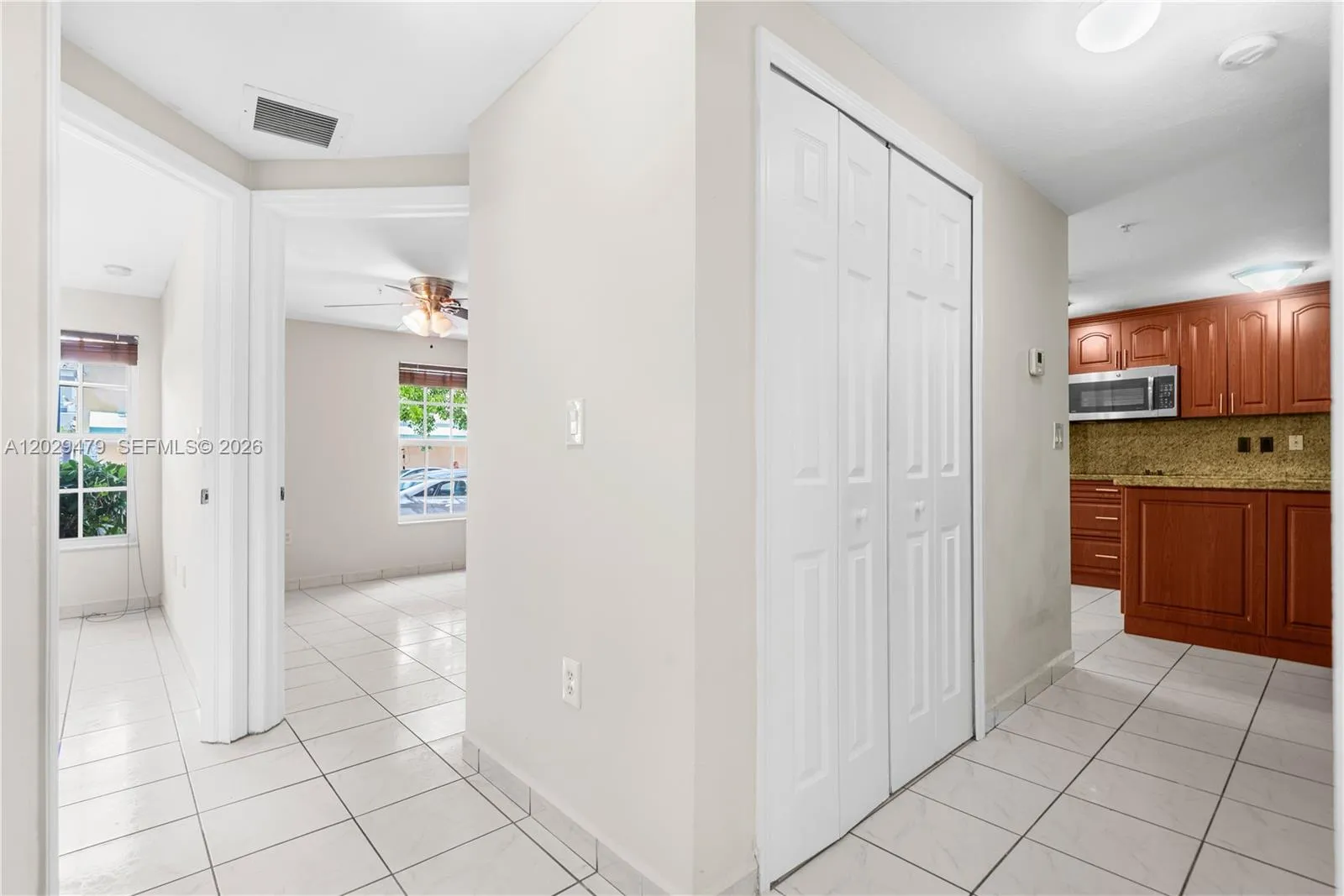 9 E 4th St # 101, Hialeah FL 33010