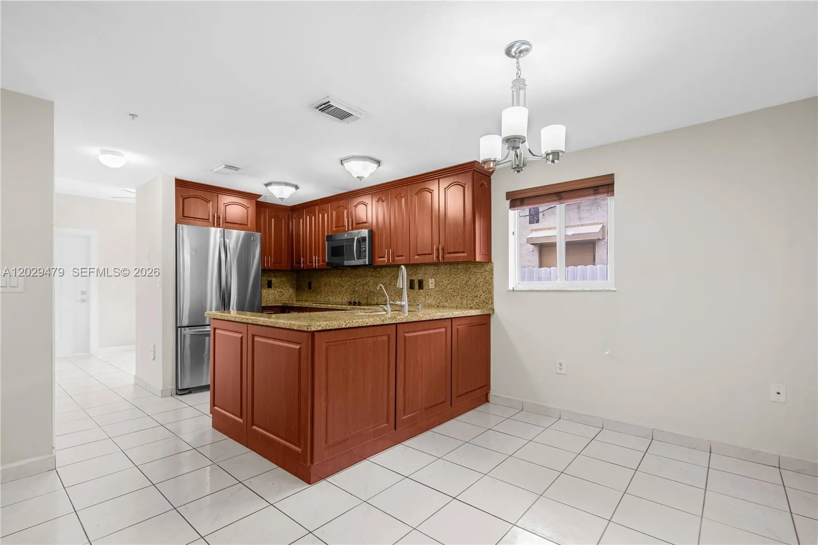9 E 4th St # 101, Hialeah FL 33010