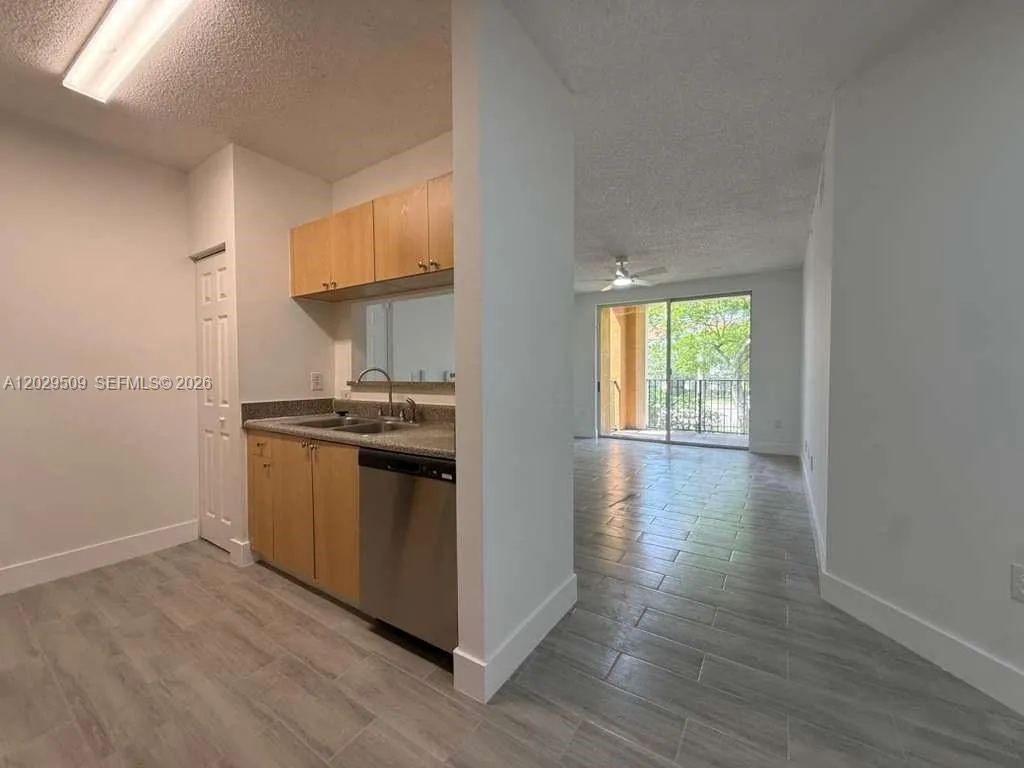2440 E Preserve Way # 208, Miramar FL 33025