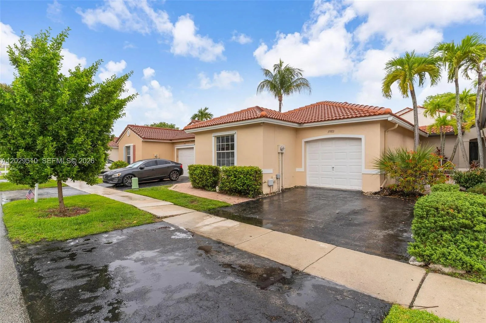 17953 SW 11th St, Pembroke Pines FL 33029