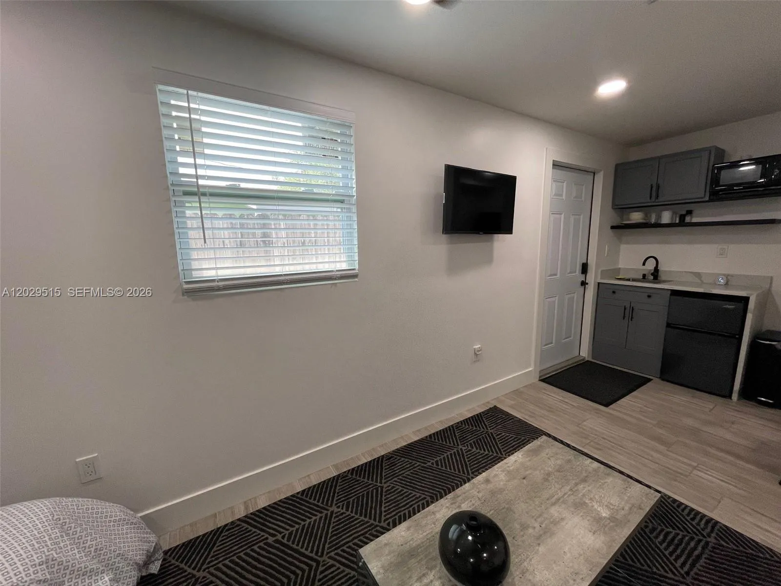 170 NE 60th St, Oakland Park FL 33334