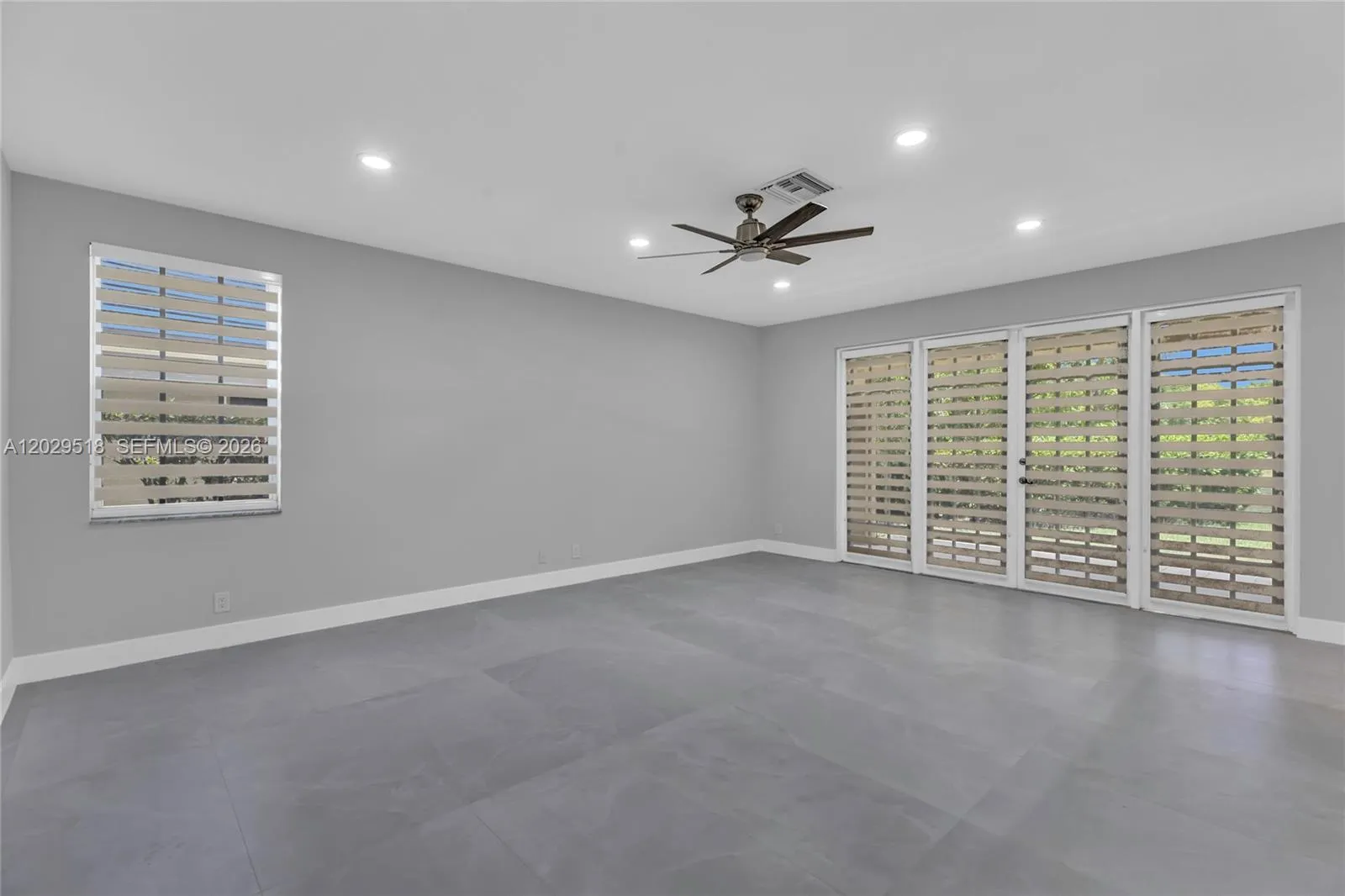 1140 Cedar Falls Dr, Weston FL 33327