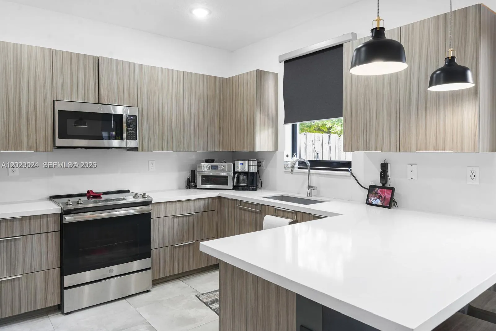 8005 NW 104th Ct # 8005, Doral FL 33178