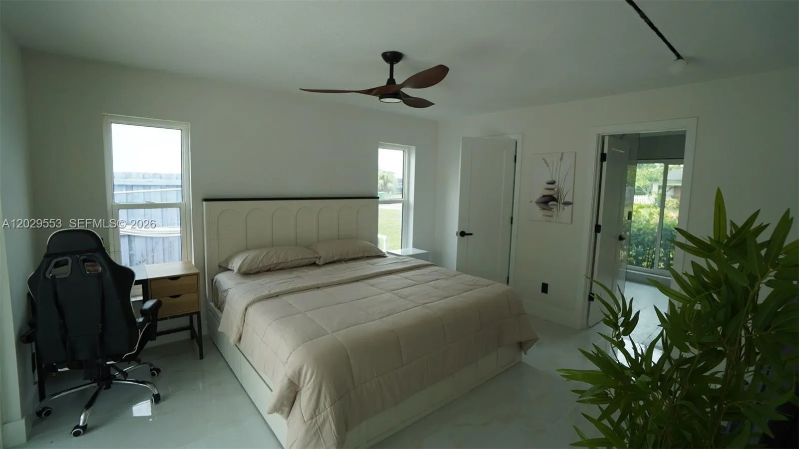 8105 NW 74th Ter, Tamarac FL 33321
