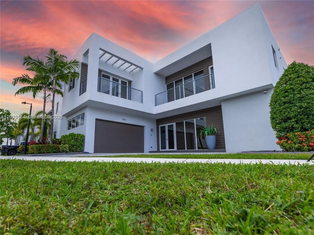 7480 NW 99th Ave, Doral FL 33178