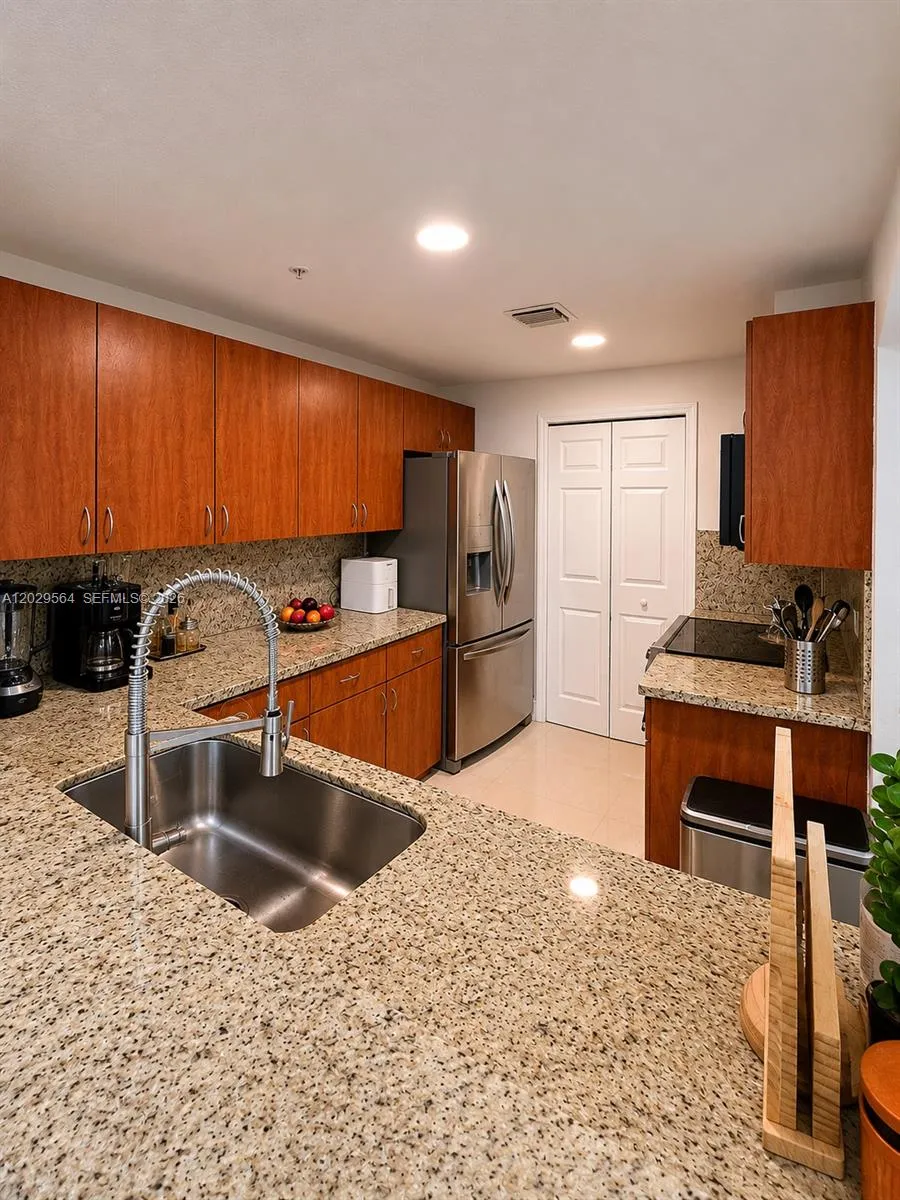 6540 NW 114th Ave # 1408, Doral FL 33178