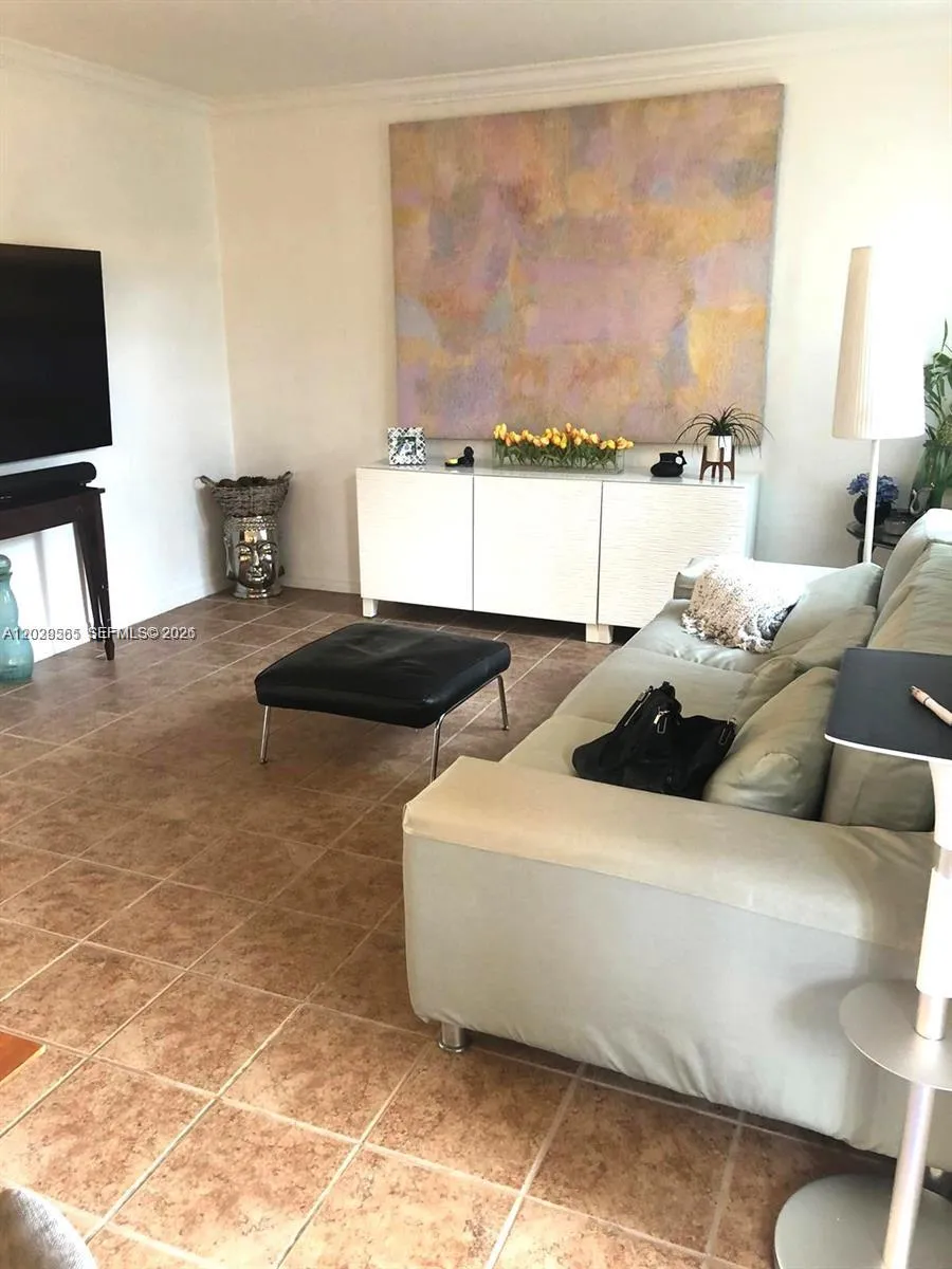 2036 NE 167th St # 131, North Miami Beach FL 33162