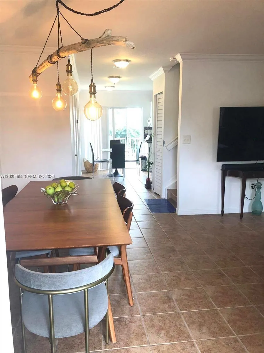 2036 NE 167th St # 131, North Miami Beach FL 33162