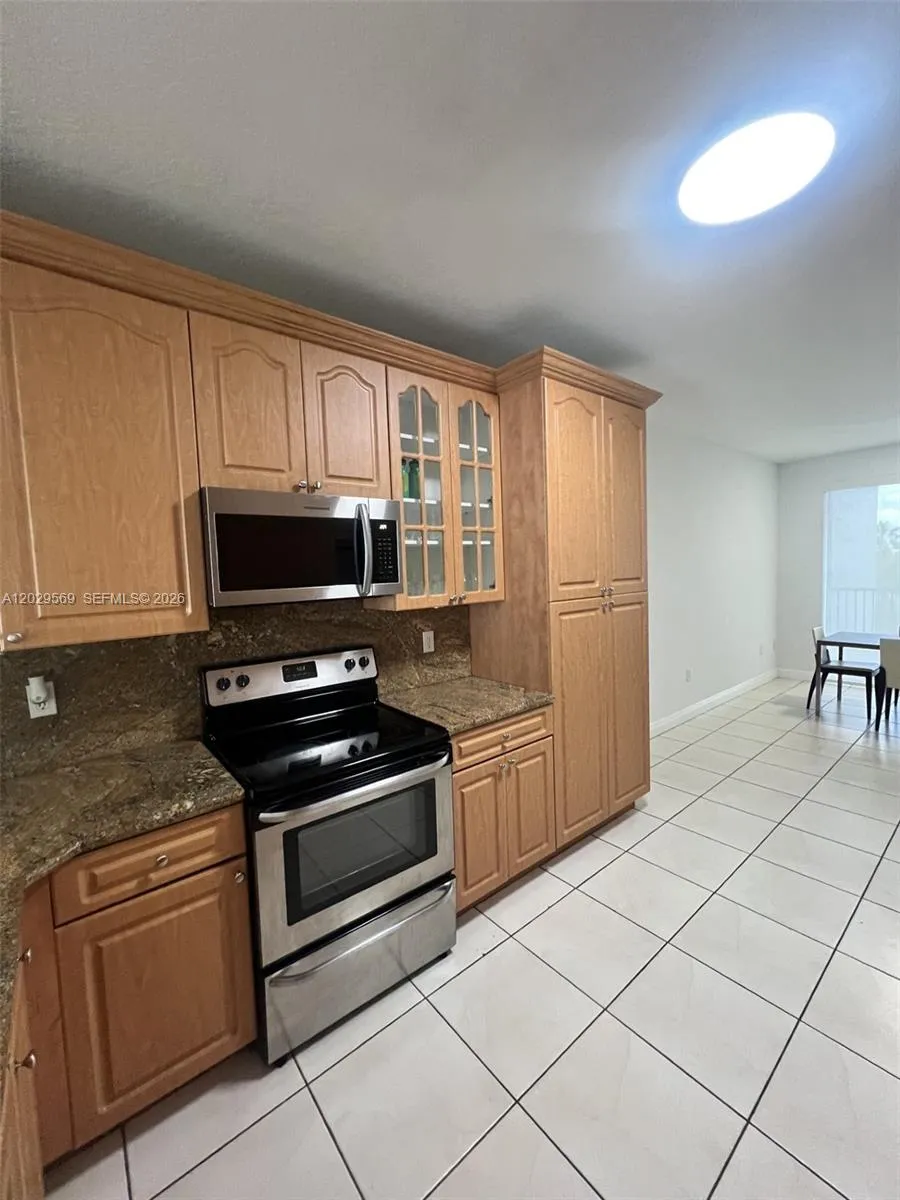 10750 NW 66th St # 401, Doral FL 33178