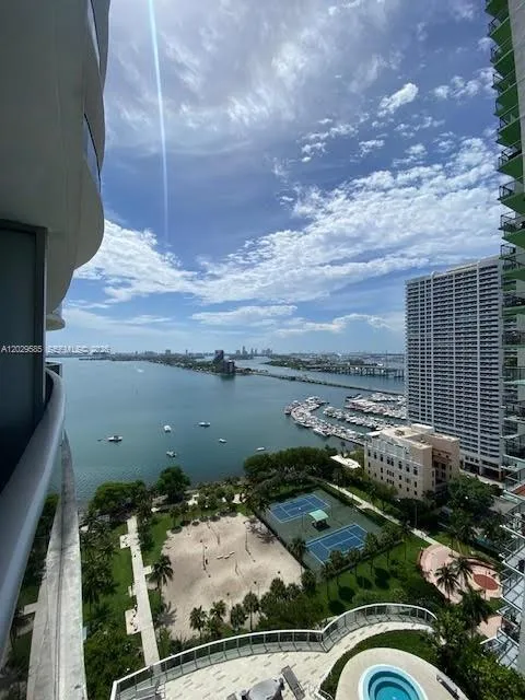 488 NE 18th St # 2110, Miami FL 33132