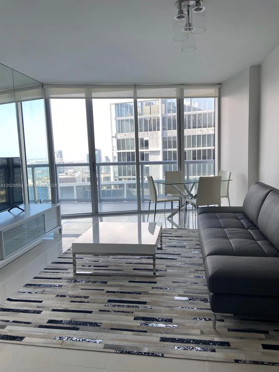 495 Brickell Ave # 5706, Miami FL 33131
