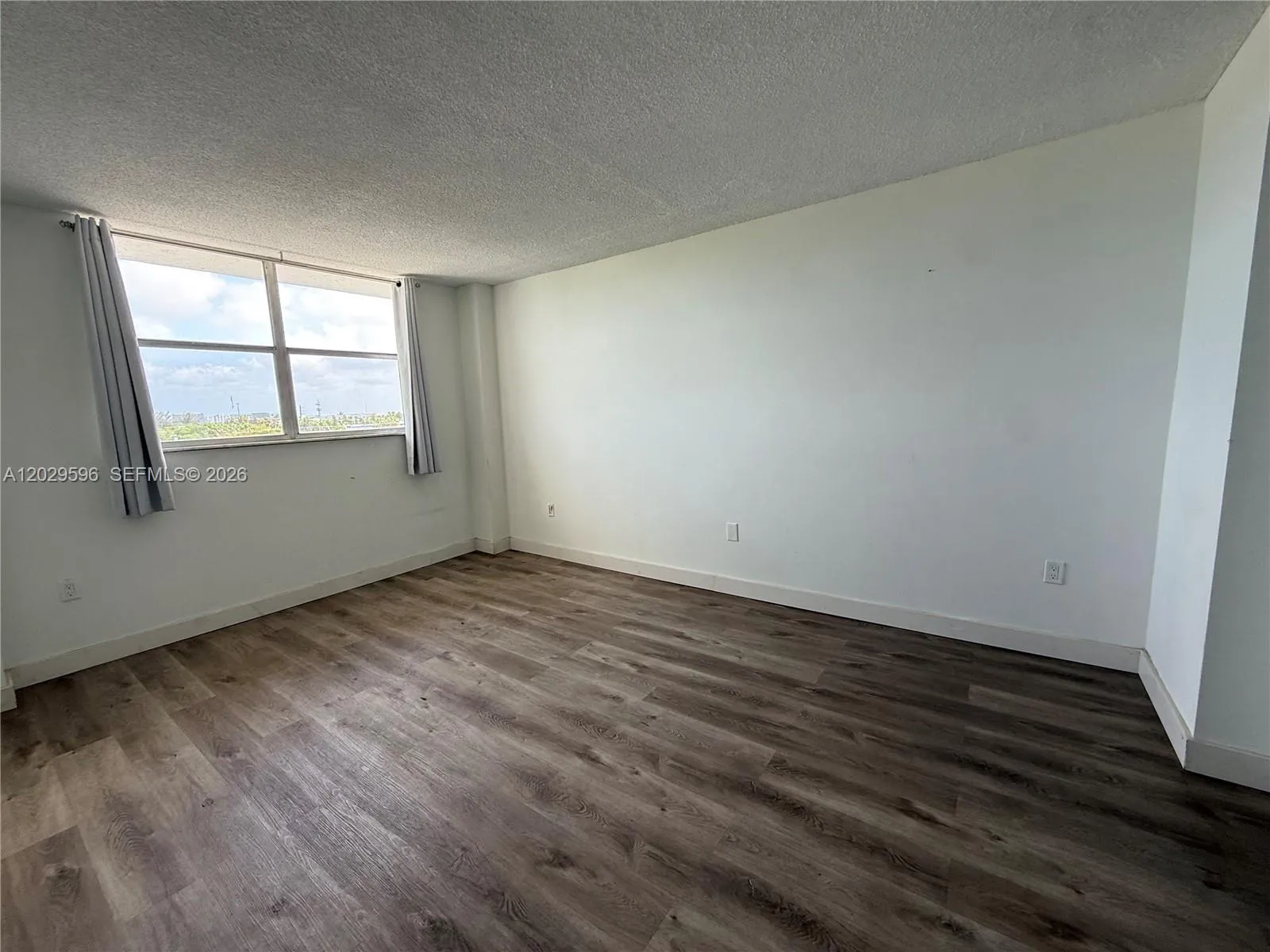 16465 NE 22nd Ave # 610, North Miami Beach FL 33160