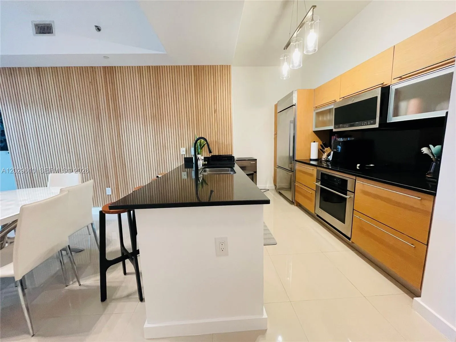 950 Brickell Bay Dr # 4400, Miami FL 33131