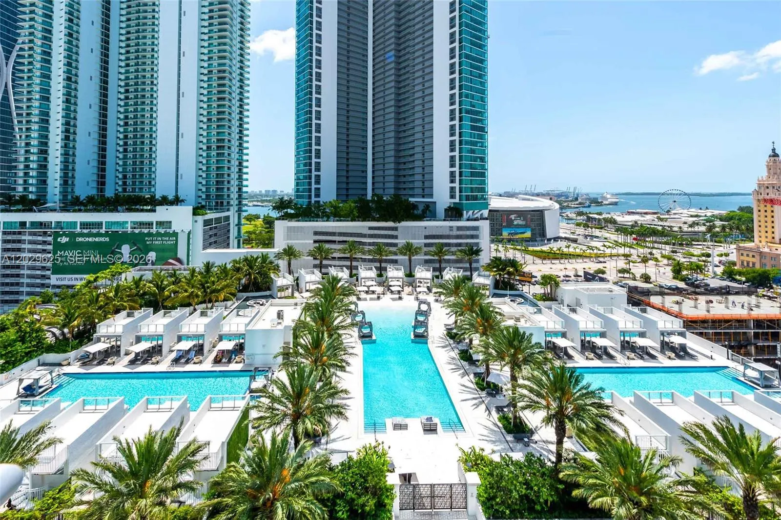 851 NE 1st Ave # 1705, Miami FL 33132