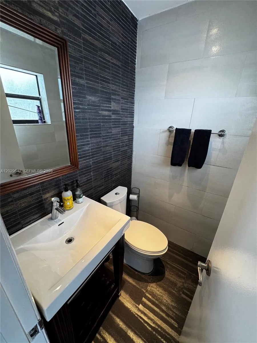1617 Jefferson Ave, Miami Beach FL 33139