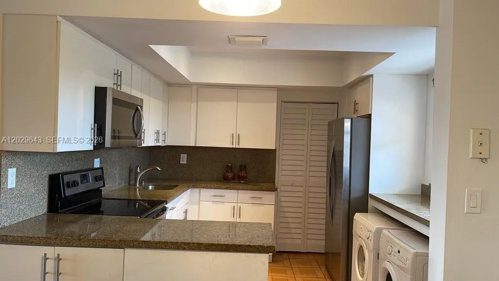 8775 Park Blvd # 418, Miami FL 33172