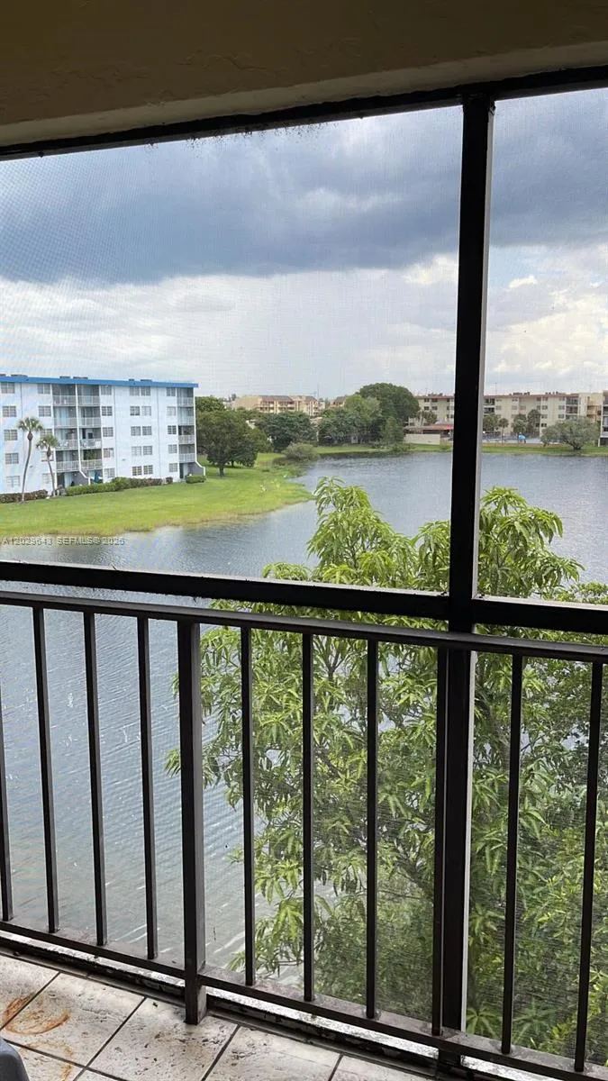 8775 Park Blvd # 418, Miami FL 33172