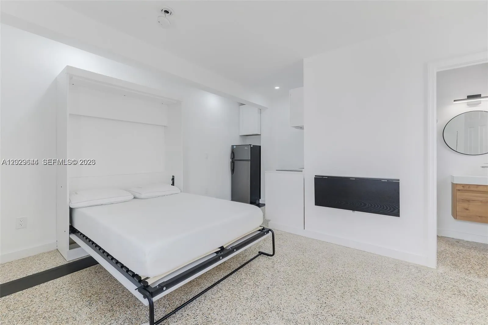 415 75th St # 4A, Miami Beach FL 33141