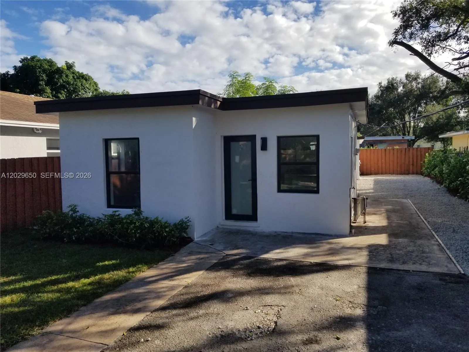 1756 NW 94th St, Miami FL 33147