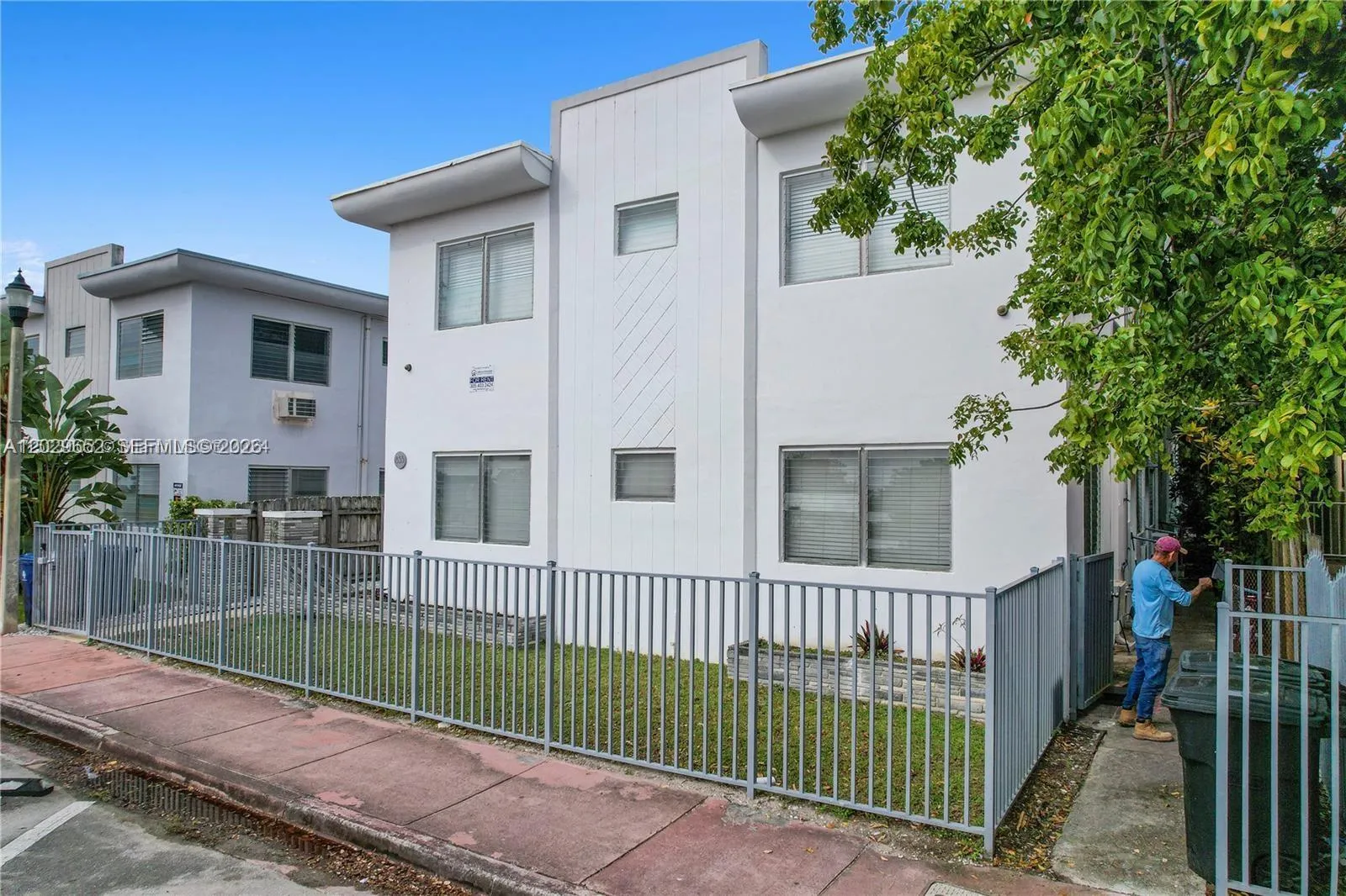 855 80th St # 4, Miami Beach FL 33141