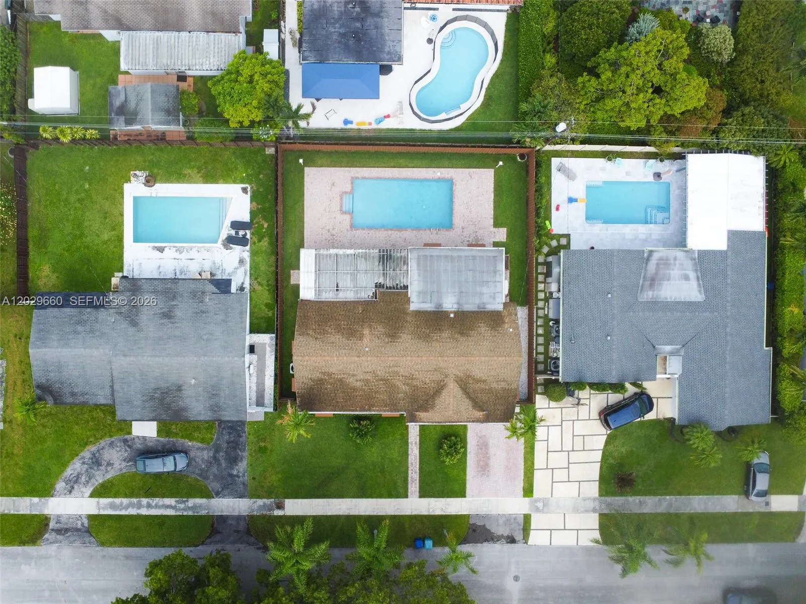 5830 SW 89th Ct, Miami FL 33173