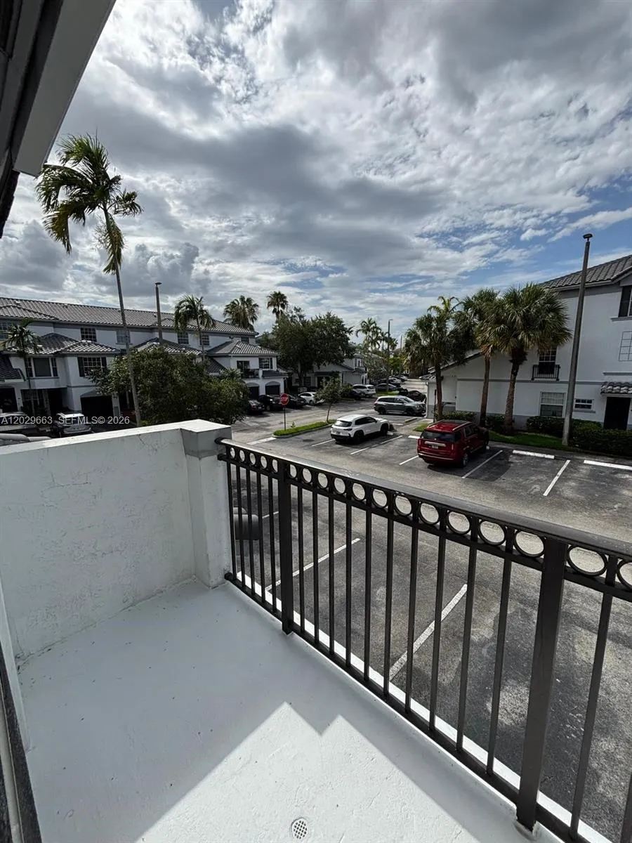 705 SW 148TH AVE # 213, Sunrise FL 33325