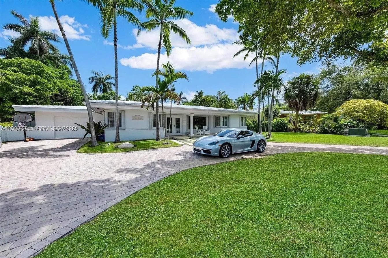 1255 NE 93rd St, Miami Shores FL 33138