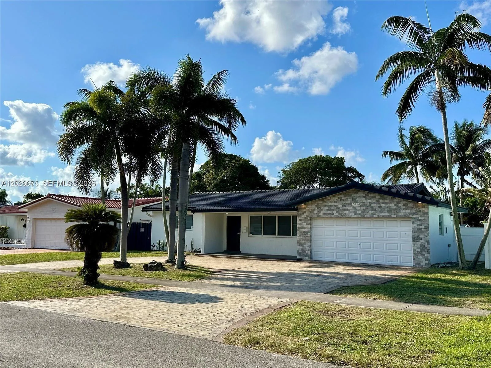 3 bedroom 2 bath Residential for sale at 5424 Garfield St, Hollywood FL 33021