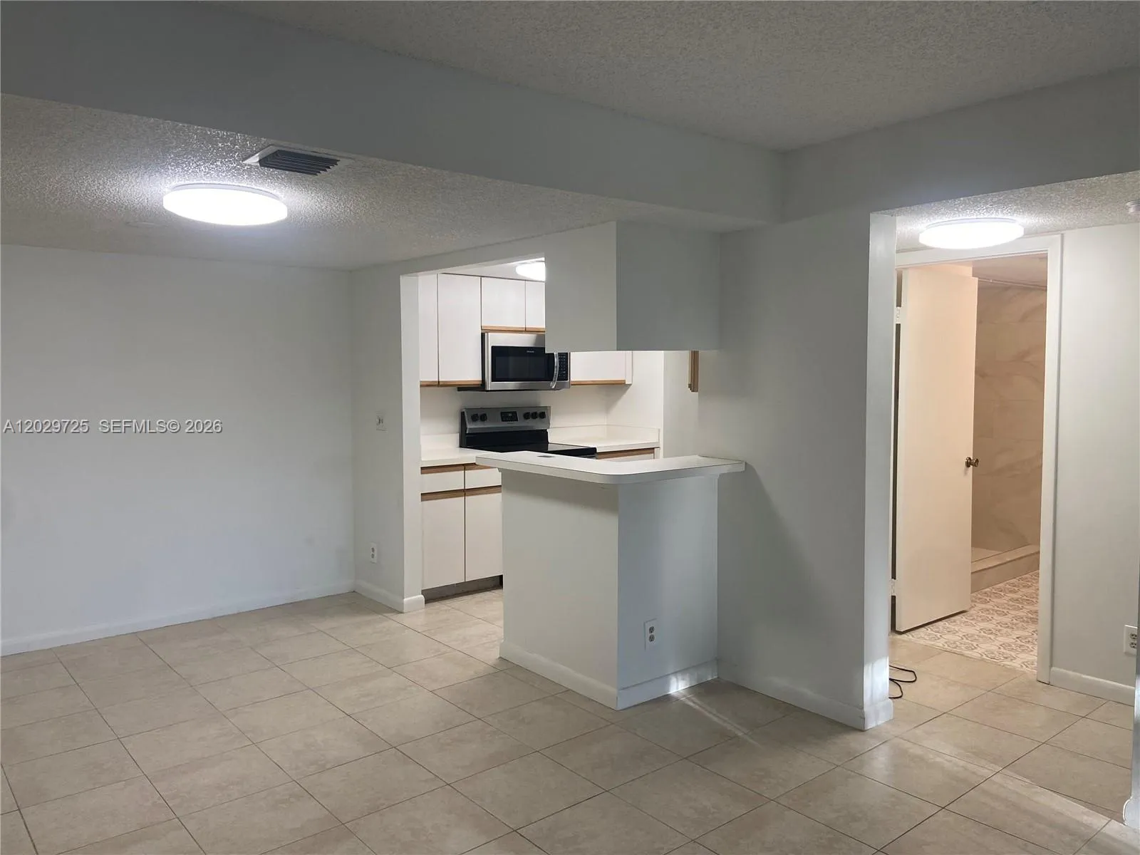 9811 Westview Dr # 913, Coral Springs FL 33076