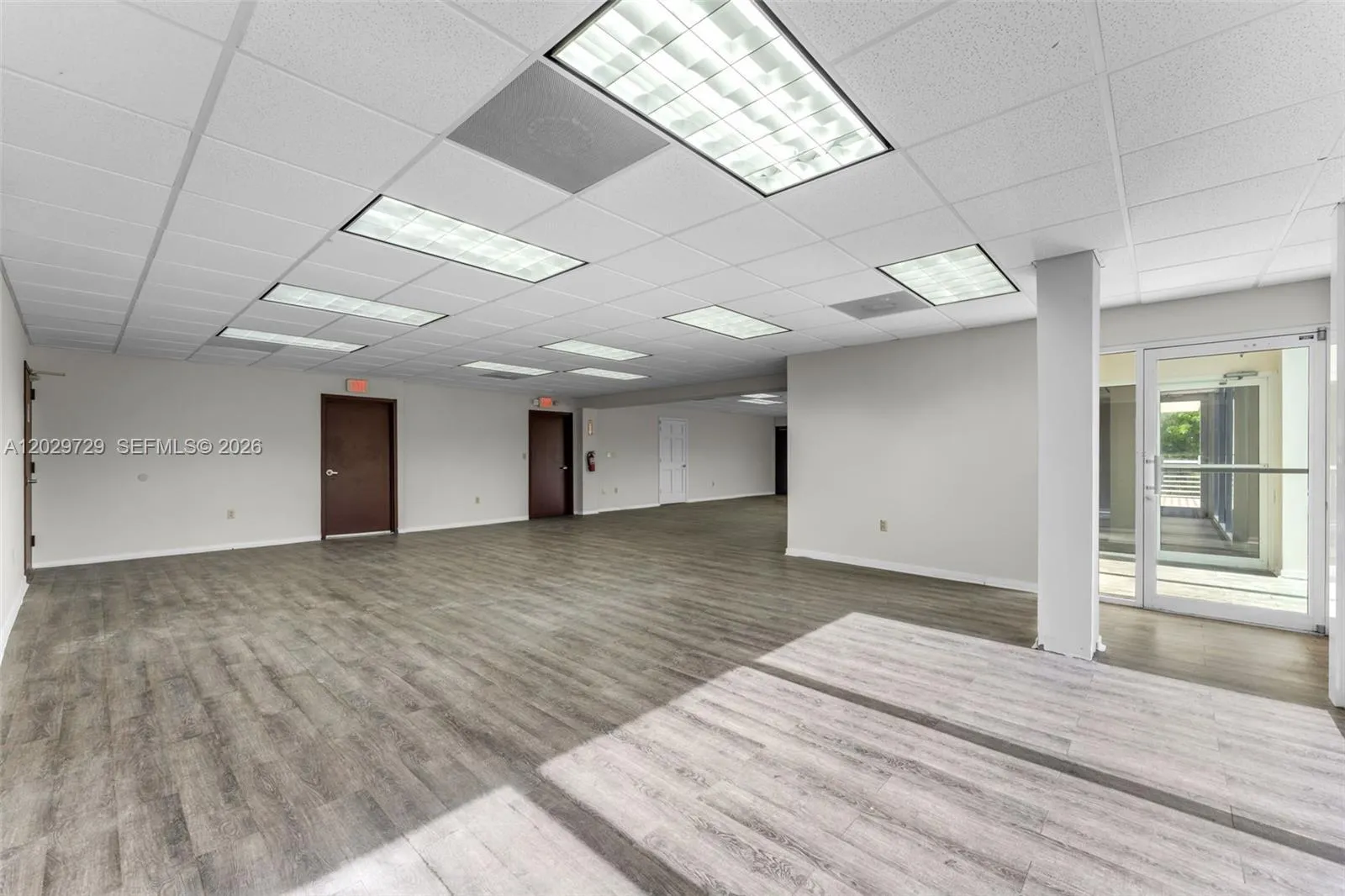 2100 NW 102nd Pl, Doral FL 33172