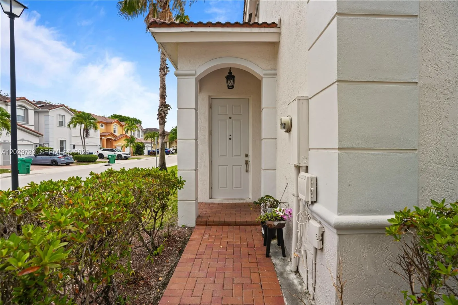 8741 NW 110th Ave, Doral FL 33178