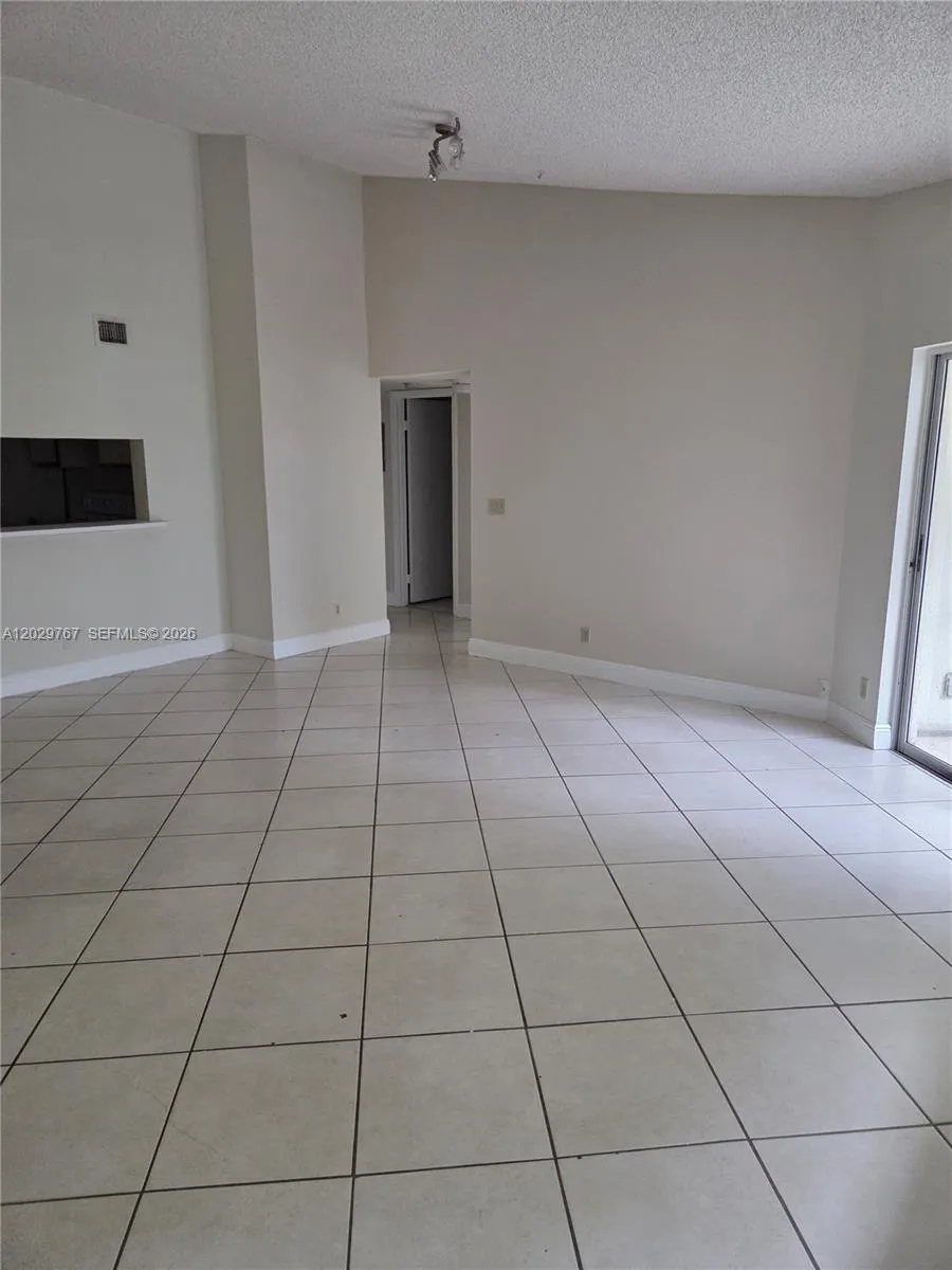 9901 Westview Dr # 337, Coral Springs FL 33076