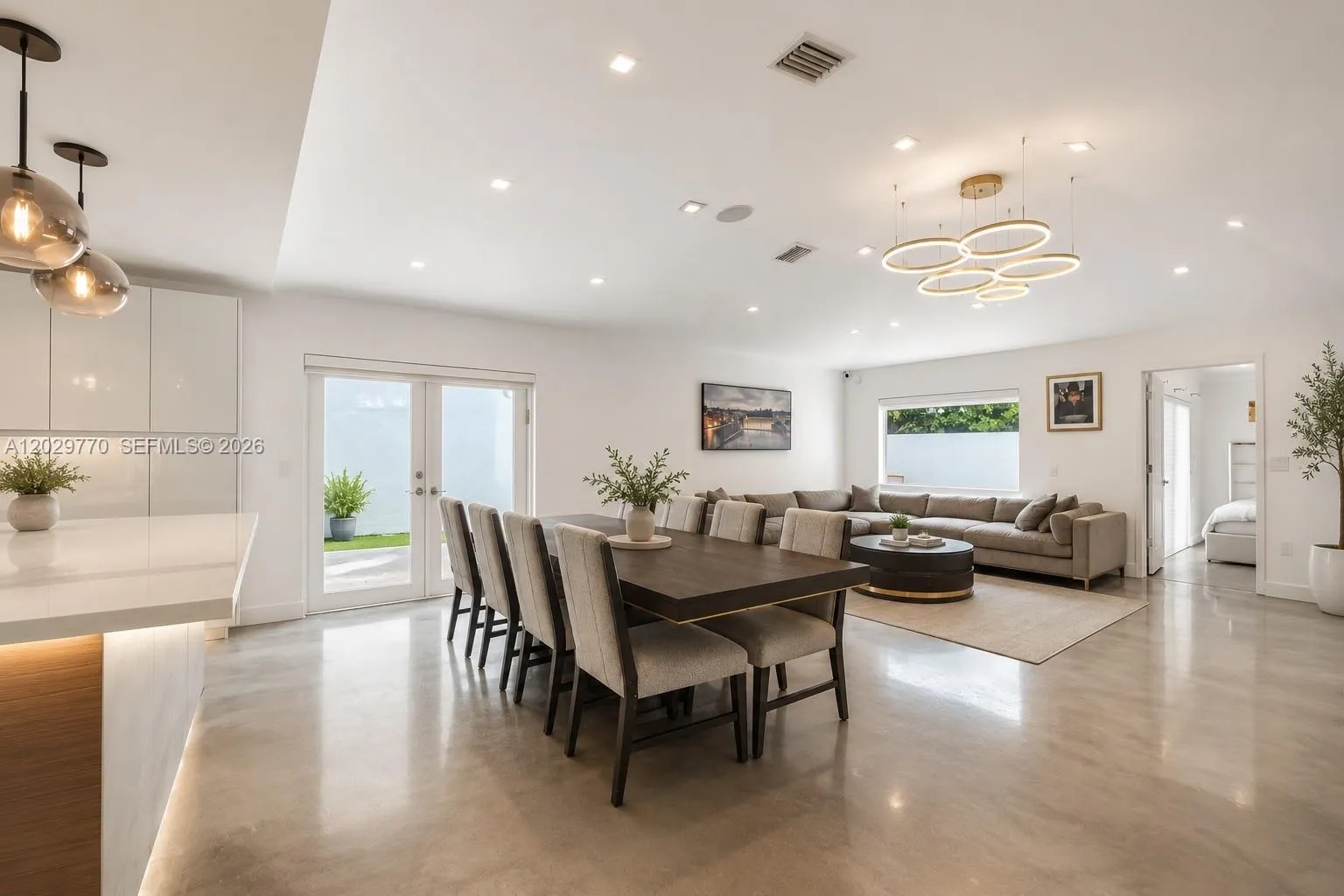 2558 NE 206th Ter, Aventura FL 33180