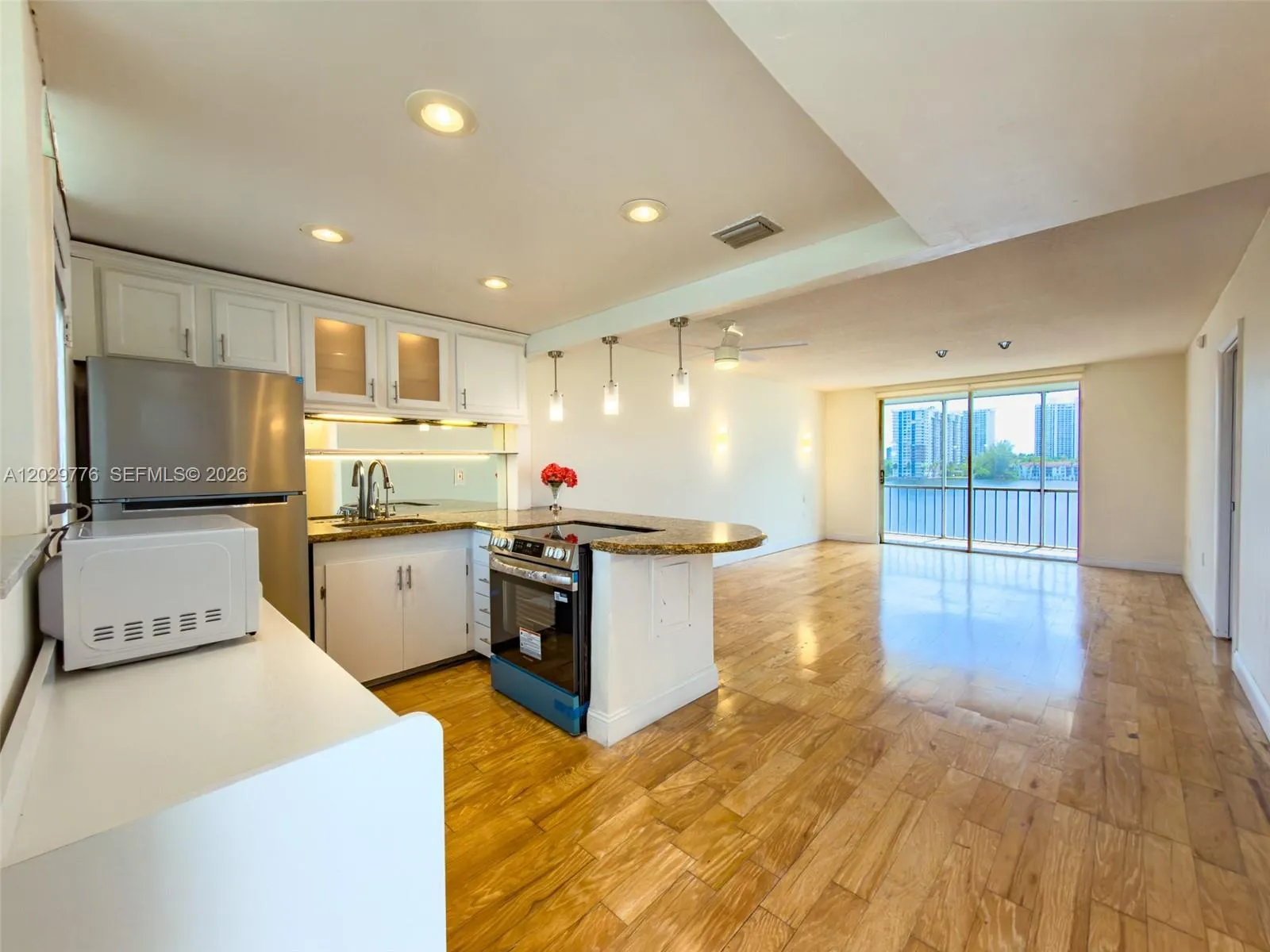 2861 Leonard Dr # F503, Aventura FL 33160