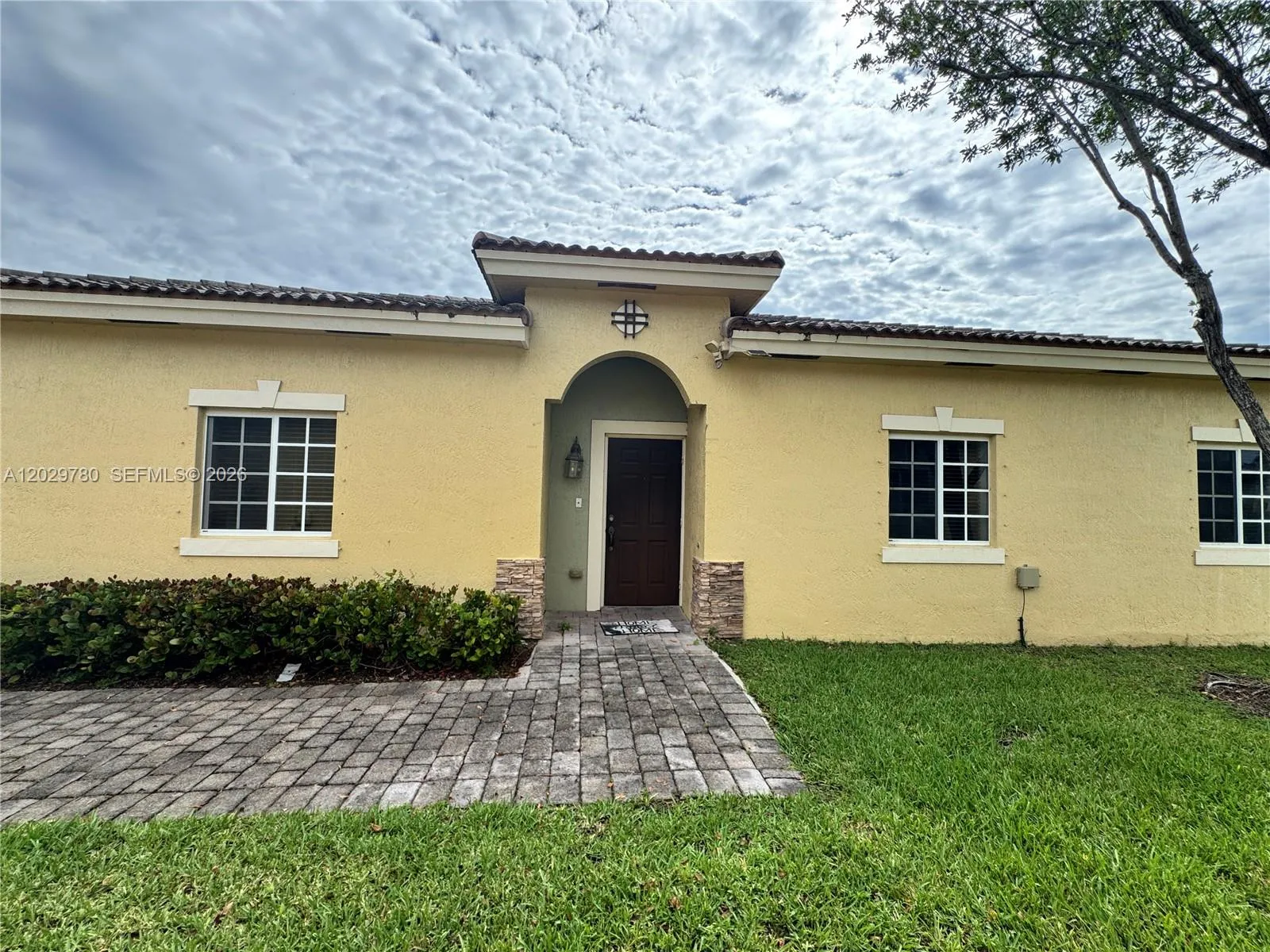 3384 NE 11th Dr, Homestead FL 33033