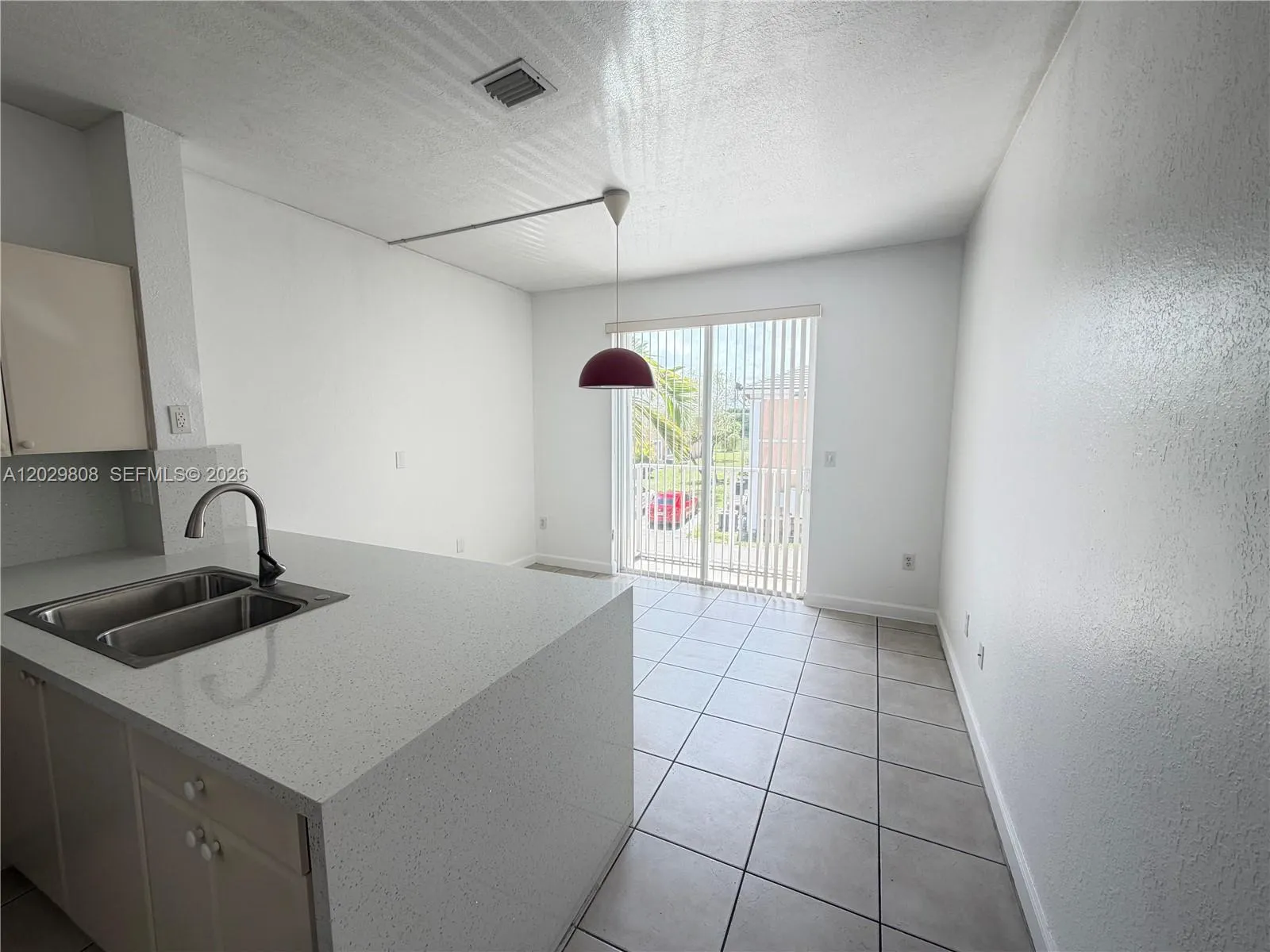 7080 NW 177th St # 13, Hialeah FL 33015