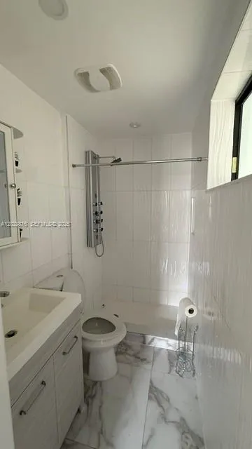 8850 SW 52 ST, Miami FL 33165