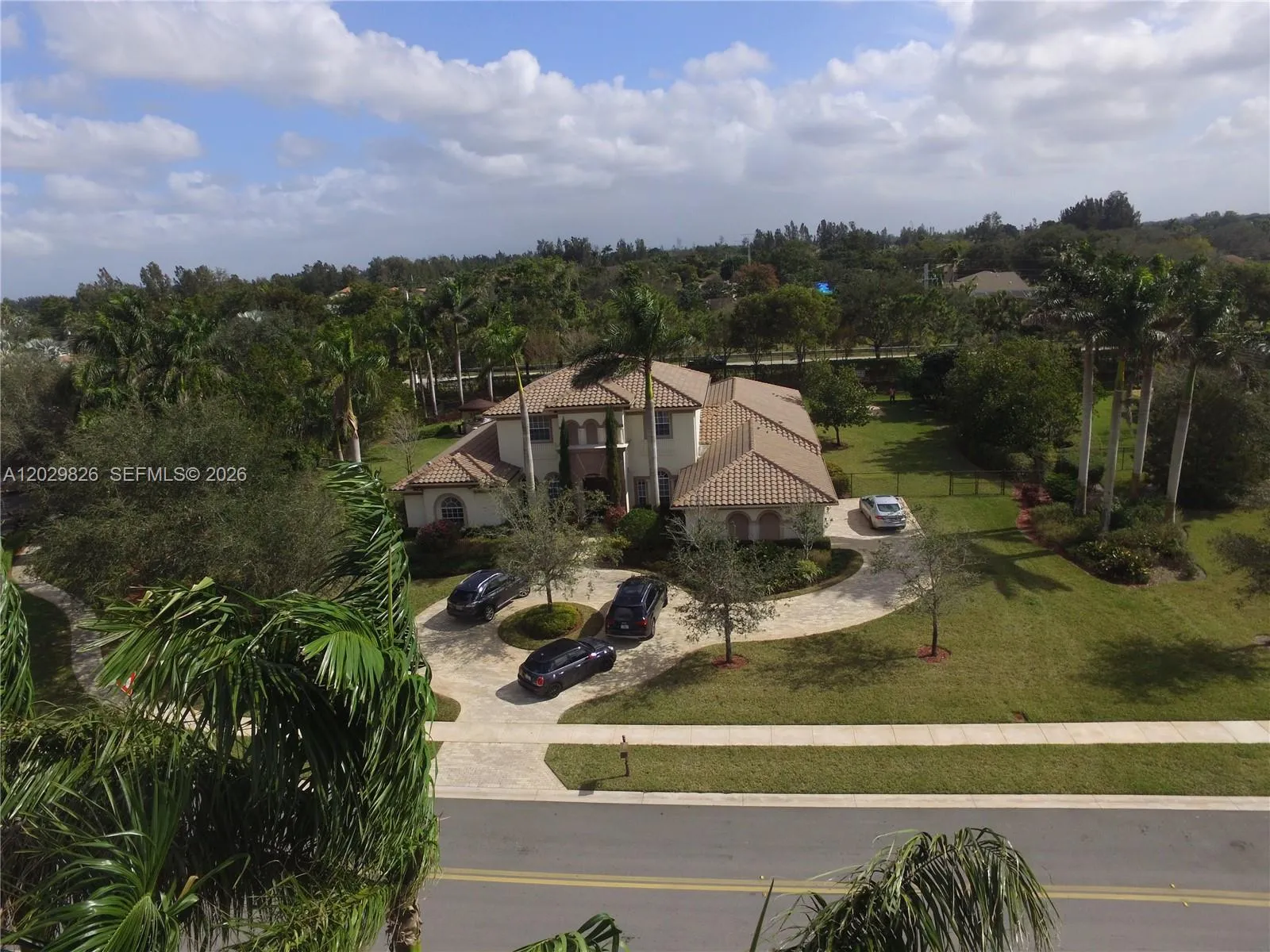 2750 E Jockey Cir E, Davie FL 33330