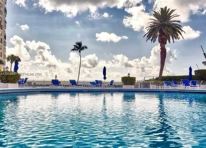 11111 Biscayne Blvd # 6H, Miami FL 33181